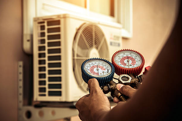 Professional Hvac Maintenance technician working in Zolfo Springs, FL